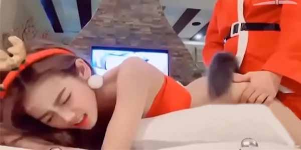 คลิป xvdo xxx ซานตาคลอสเย็ดหีสาว แอบเย็ดหีลักหลับสาว