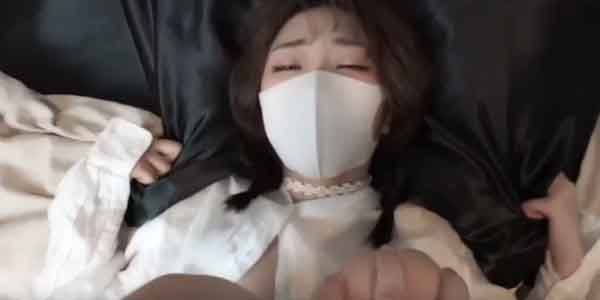 คลิป only fans ล่อสาวมาเล่นเกมที่ห้อง จับกดเย็ดสดเอากันคาชุดอย่างเด็ด